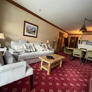 Le Refuge Du Montagnard, Arc 1950, Skis Aux Pieds, Spa Apartment